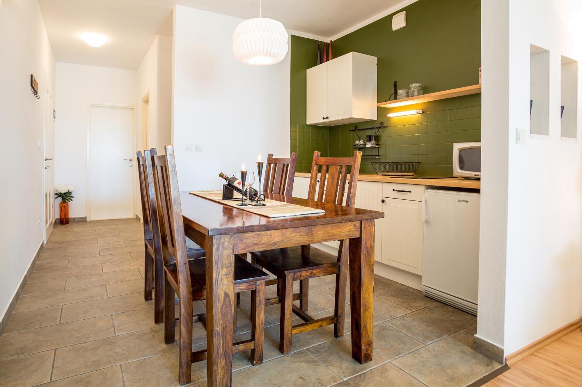 Zlatni Bol Apartments Phòng bức ảnh