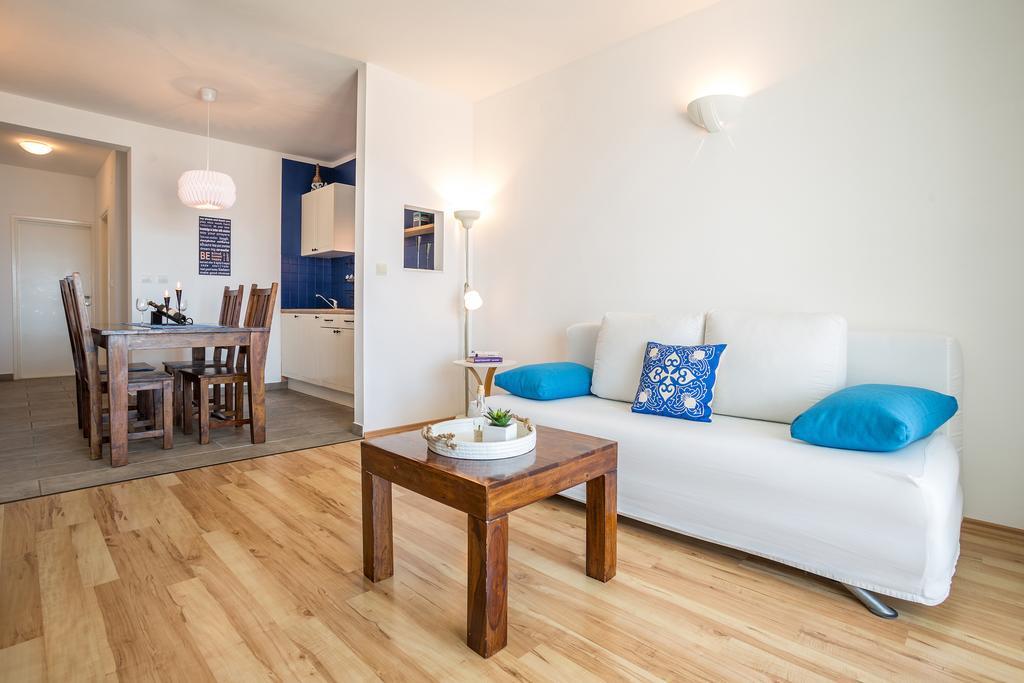 Zlatni Bol Apartments Ngoại thất bức ảnh