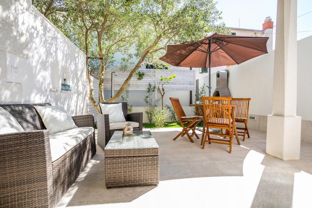 Zlatni Bol Apartments Ngoại thất bức ảnh