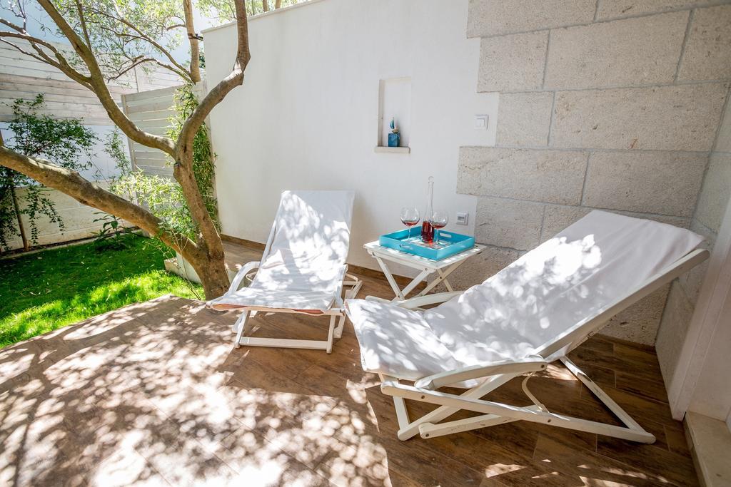 Zlatni Bol Apartments Phòng bức ảnh