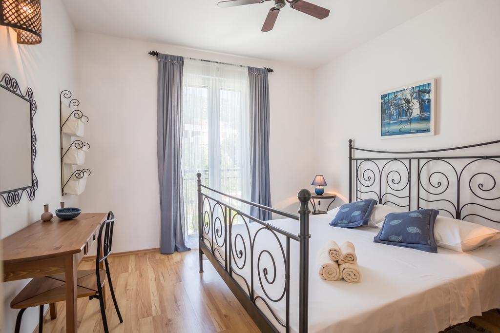 Zlatni Bol Apartments Ngoại thất bức ảnh